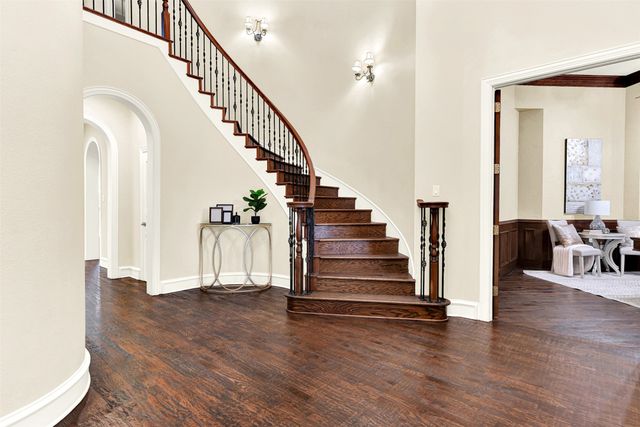 5045 SILVER LAKE Drive, Plano, TX 75093