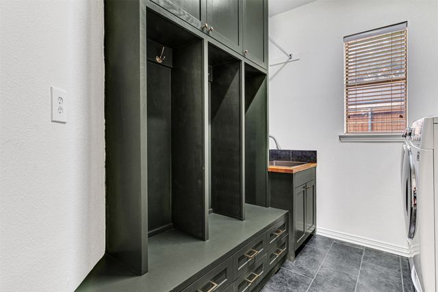 5045 SILVER LAKE Drive, Plano, TX 75093