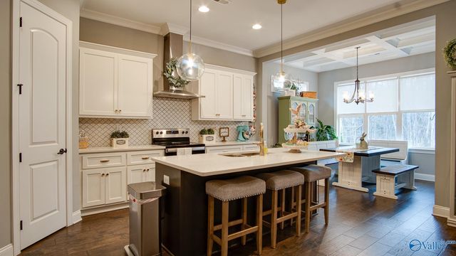 1830 Cherokee Ridge Drive, Union Grove, AL 35175