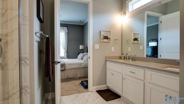 1830 Cherokee Ridge Drive, Union Grove, AL 35175