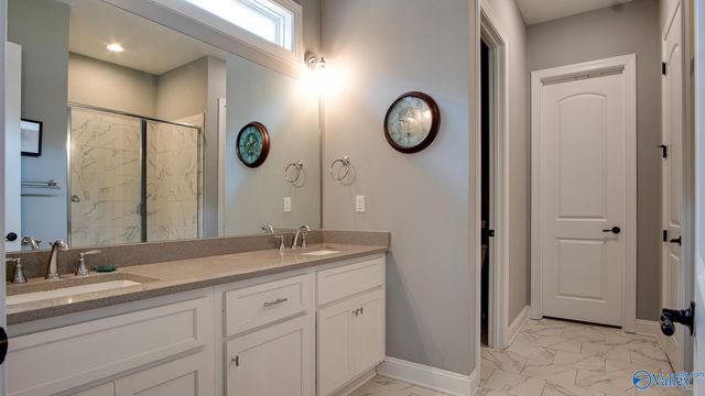 1830 Cherokee Ridge Drive, Union Grove, AL 35175