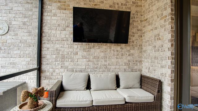 1830 Cherokee Ridge Drive, Union Grove, AL 35175