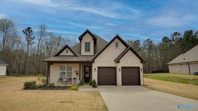 1830 Cherokee Ridge Drive, Union Grove, AL 35175