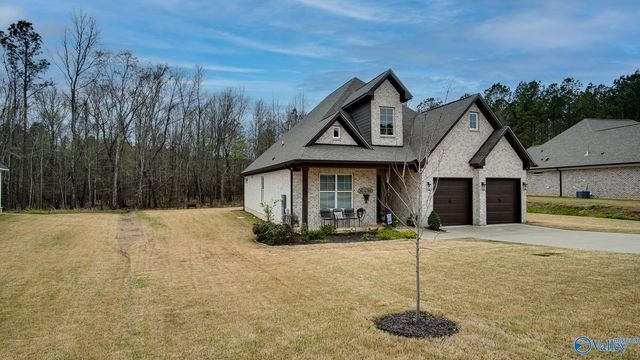 1830 Cherokee Ridge Drive, Union Grove, AL 35175