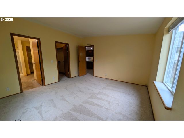 5701 Ne St Johns Rd 64, Vancouver, WA 98661