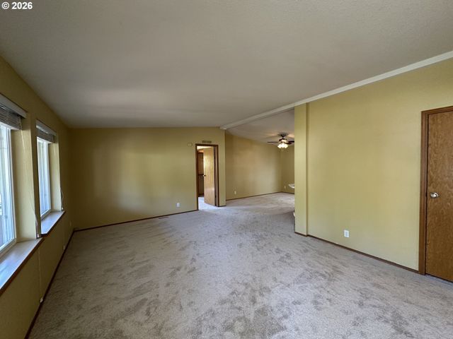 5701 Ne St Johns Rd 64, Vancouver, WA 98661