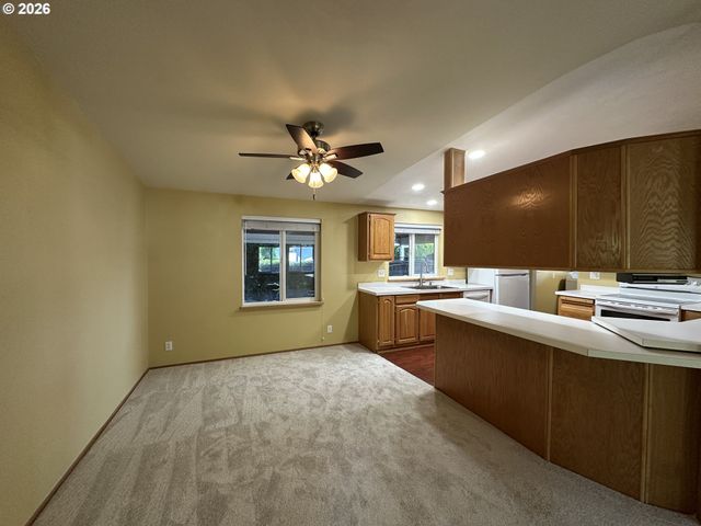 5701 Ne St Johns Rd 64, Vancouver, WA 98661