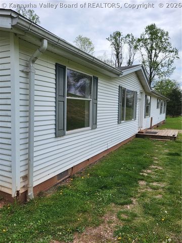 1851 Fisher Ridge Road, Kenna, WV 25248