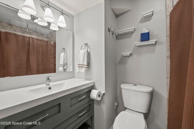 1010 Pine Tree Drive 208, Indian Harbour Beach, FL 32937