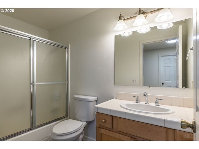 32859 Nw OVERLOOK St, Scappoose, OR 97056