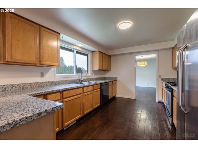 32859 Nw OVERLOOK St, Scappoose, OR 97056