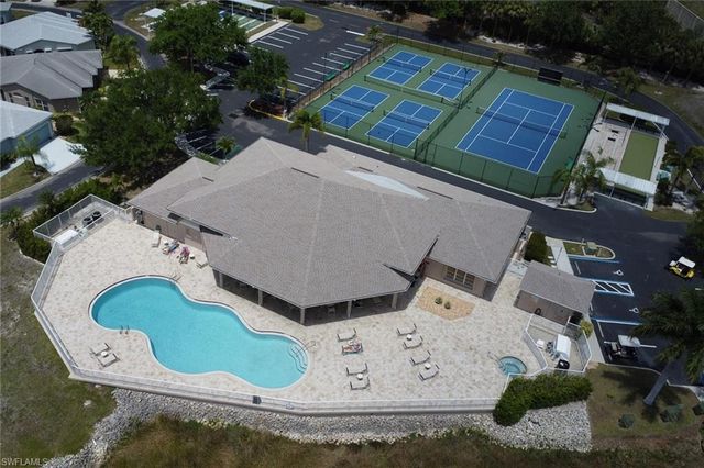 10701 Blue Bimini CIR, Estero, FL 33928