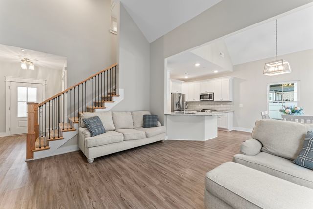 3116 Bootknife Dr, Bell Buckle, TN 37020