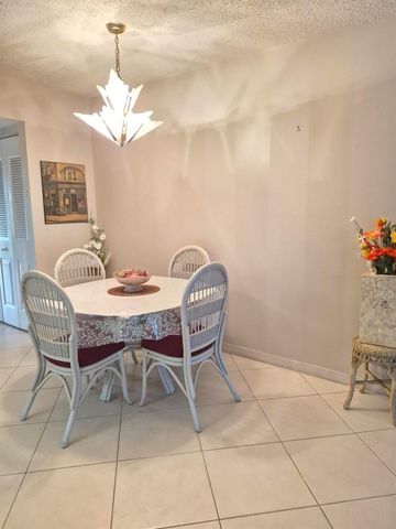 53 Northampton C, West Palm Beach, FL 33417