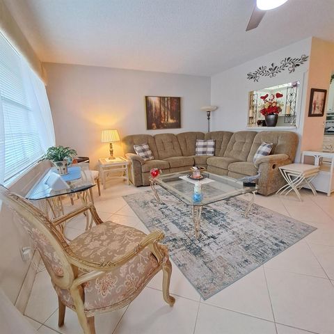53 Northampton C, West Palm Beach, FL 33417