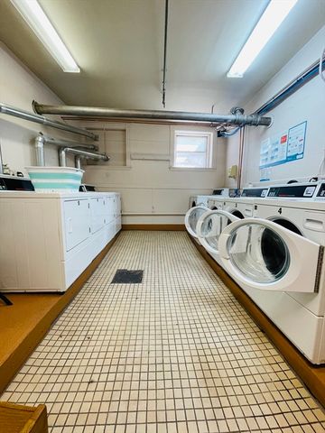 14 Palace Rd 4, Boston, MA 02115