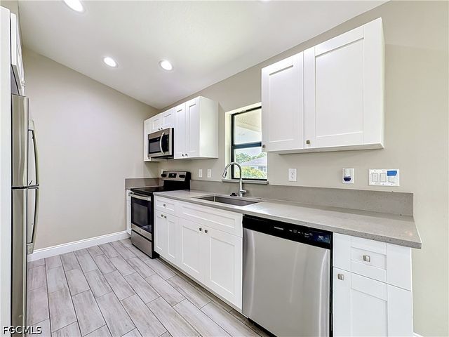 2612 15th ST SW, Lehigh Acres, FL 33976