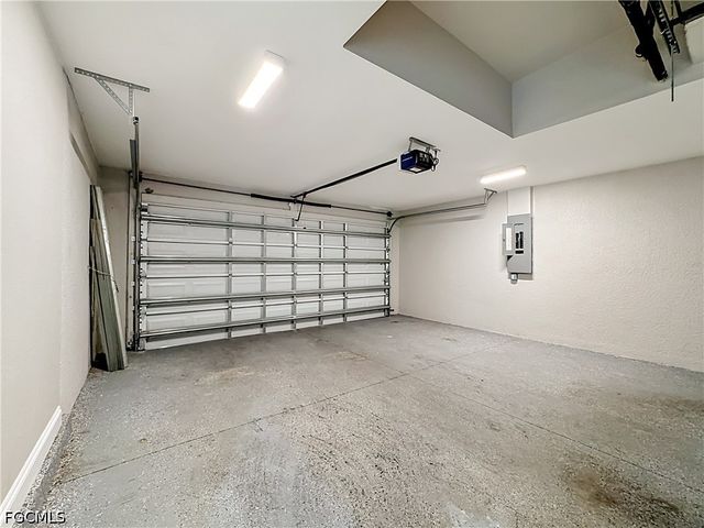 2612 15th ST SW, Lehigh Acres, FL 33976