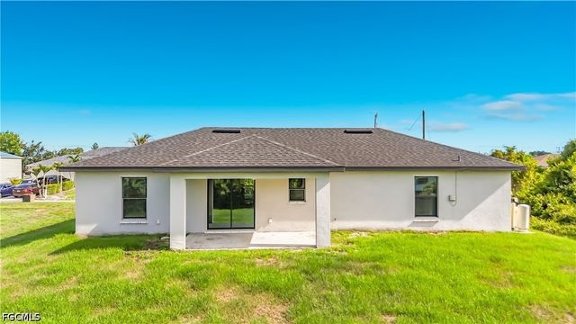 2612 15th ST SW, Lehigh Acres, FL 33976