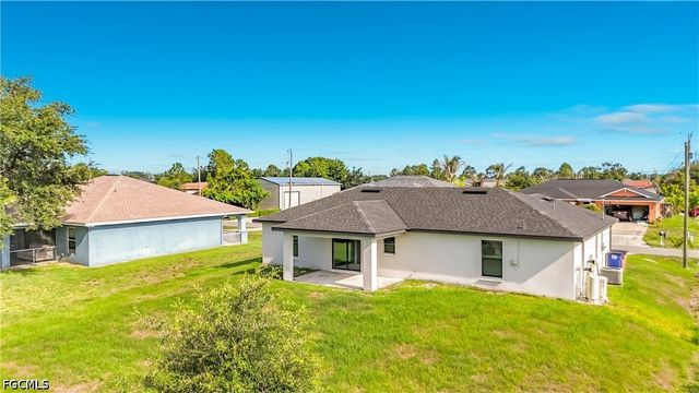 2612 15th ST SW, Lehigh Acres, FL 33976