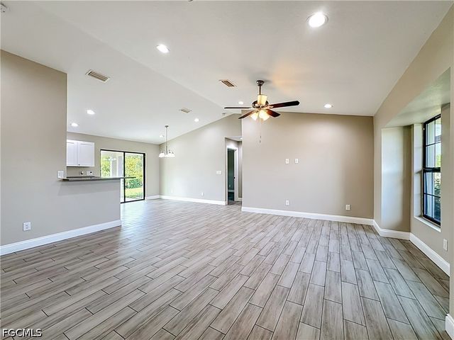 2612 15th ST SW, Lehigh Acres, FL 33976
