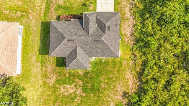 2612 15th ST SW, Lehigh Acres, FL 33976