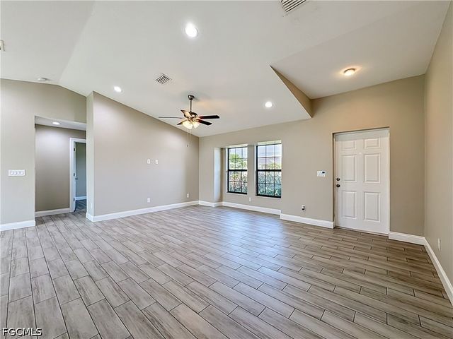 2612 15th ST SW, Lehigh Acres, FL 33976