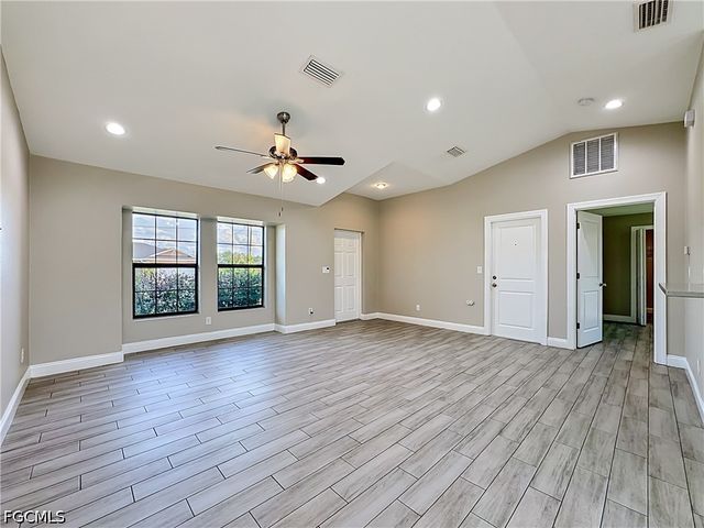 2612 15th ST SW, Lehigh Acres, FL 33976