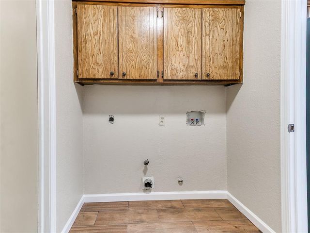 1712 Plumb Drive, Midwest City, OK 73130