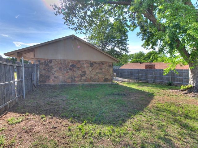 1712 Plumb Drive, Midwest City, OK 73130