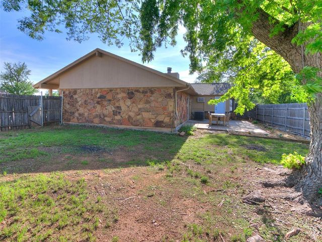 1712 Plumb Drive, Midwest City, OK 73130