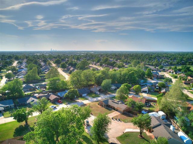 1712 Plumb Drive, Midwest City, OK 73130