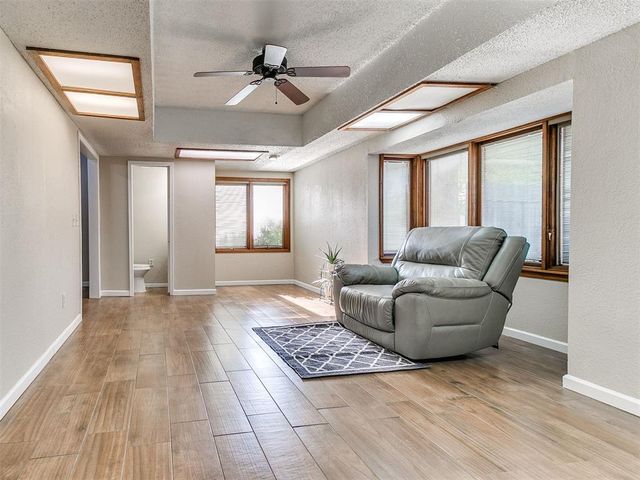 1712 Plumb Drive, Midwest City, OK 73130