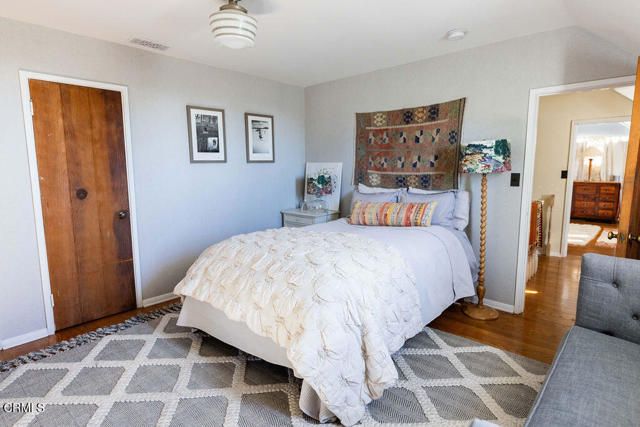 4053 Cromwell Avenue, Los Angeles, CA 90027