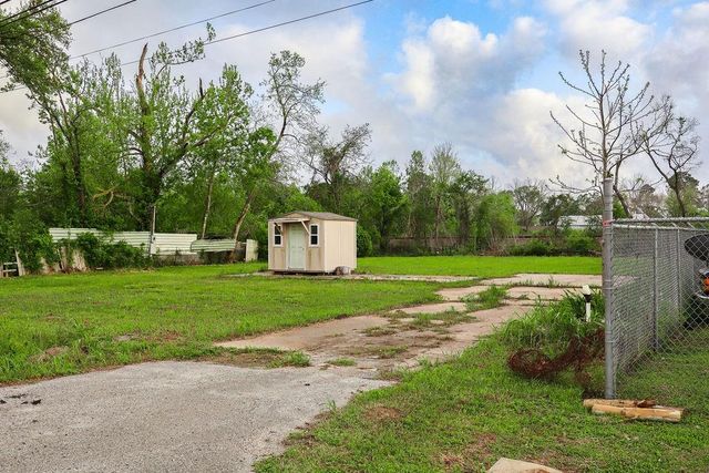 17229 Tx-6, Alvin, TX 77511