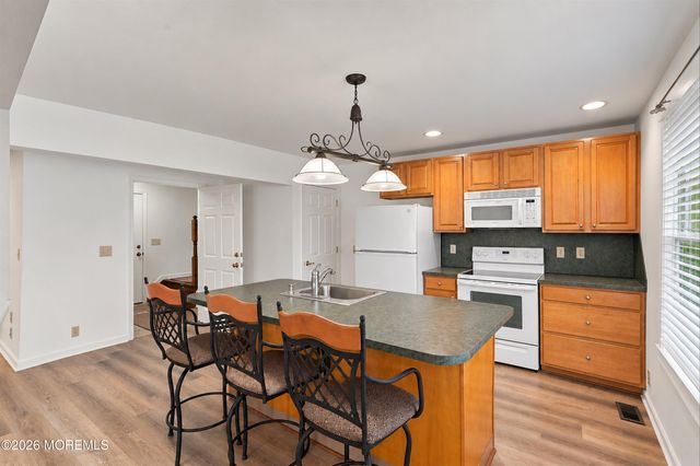 806 Fischer Boulevard, Toms River, NJ 08753