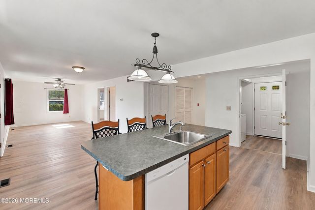 806 Fischer Boulevard, Toms River, NJ 08753