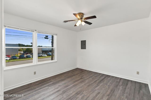 806 Fischer Boulevard, Toms River, NJ 08753