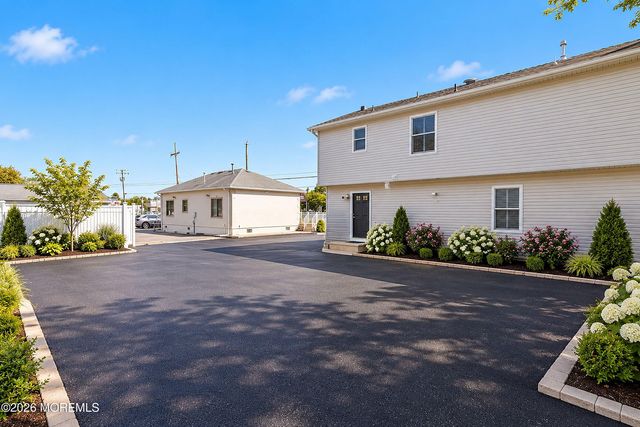 806 Fischer Boulevard, Toms River, NJ 08753