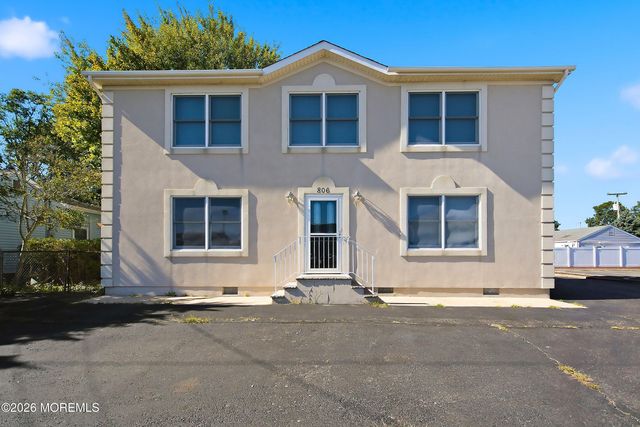 806 Fischer Boulevard, Toms River, NJ 08753