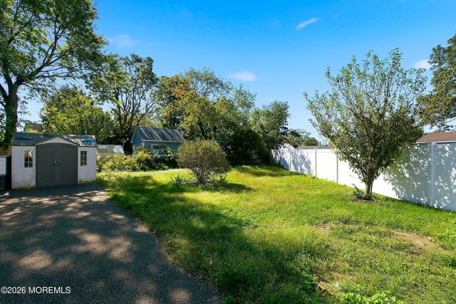 806 Fischer Boulevard, Toms River, NJ 08753