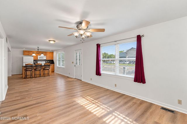 806 Fischer Boulevard, Toms River, NJ 08753