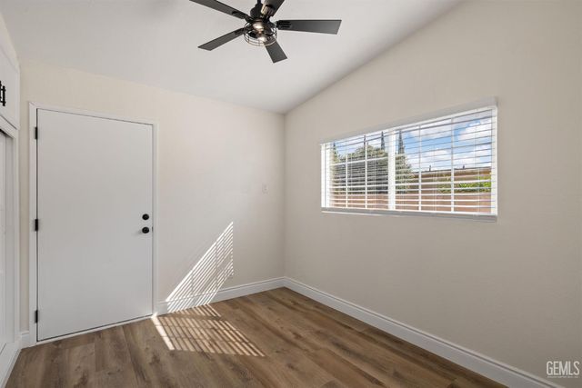 2709 Dore Drive, Bakersfield, CA 93304