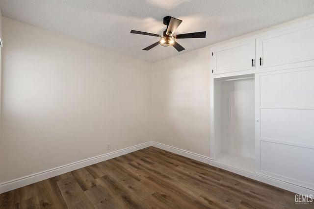 2709 Dore Drive, Bakersfield, CA 93304