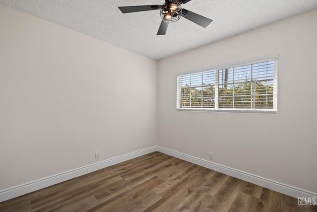 2709 Dore Drive, Bakersfield, CA 93304