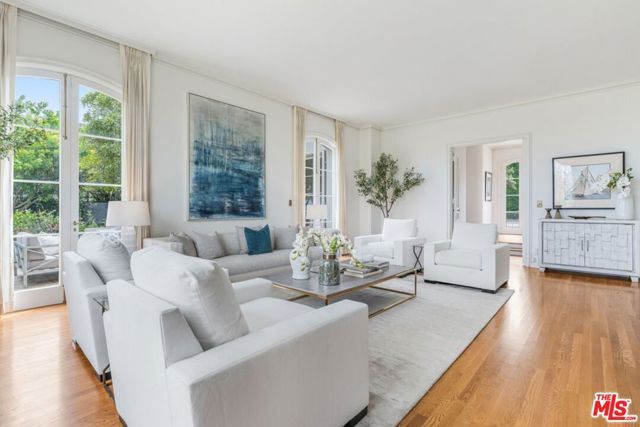 528 Chautauqua Boulevard, Pacific Palisades (los Angeles), CA 90272