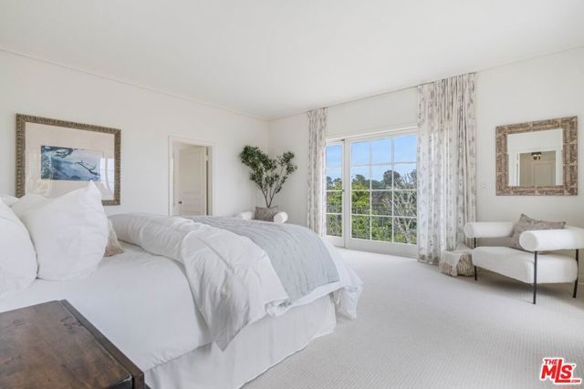 528 Chautauqua Boulevard, Pacific Palisades (los Angeles), CA 90272