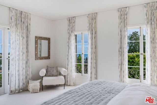 528 Chautauqua Boulevard, Pacific Palisades (los Angeles), CA 90272