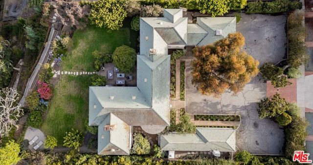 528 Chautauqua Boulevard, Pacific Palisades (los Angeles), CA 90272