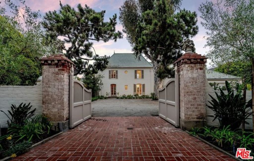 528 Chautauqua Boulevard, Pacific Palisades (los Angeles), CA 90272